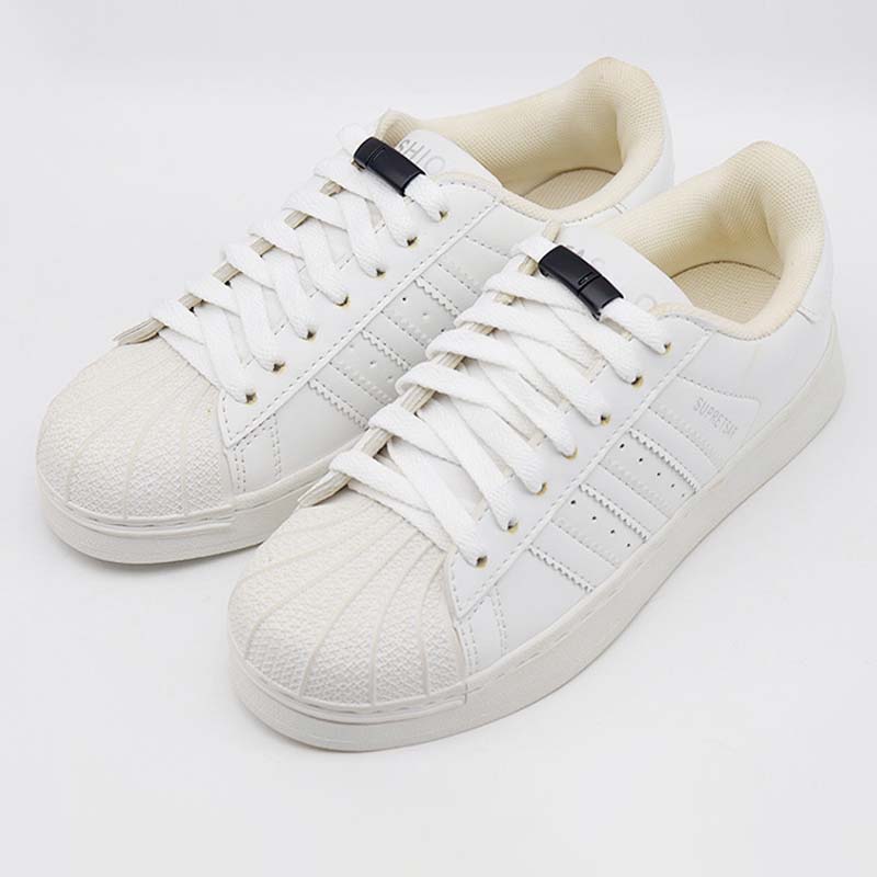 Boucle métallique magnétique pour lacets