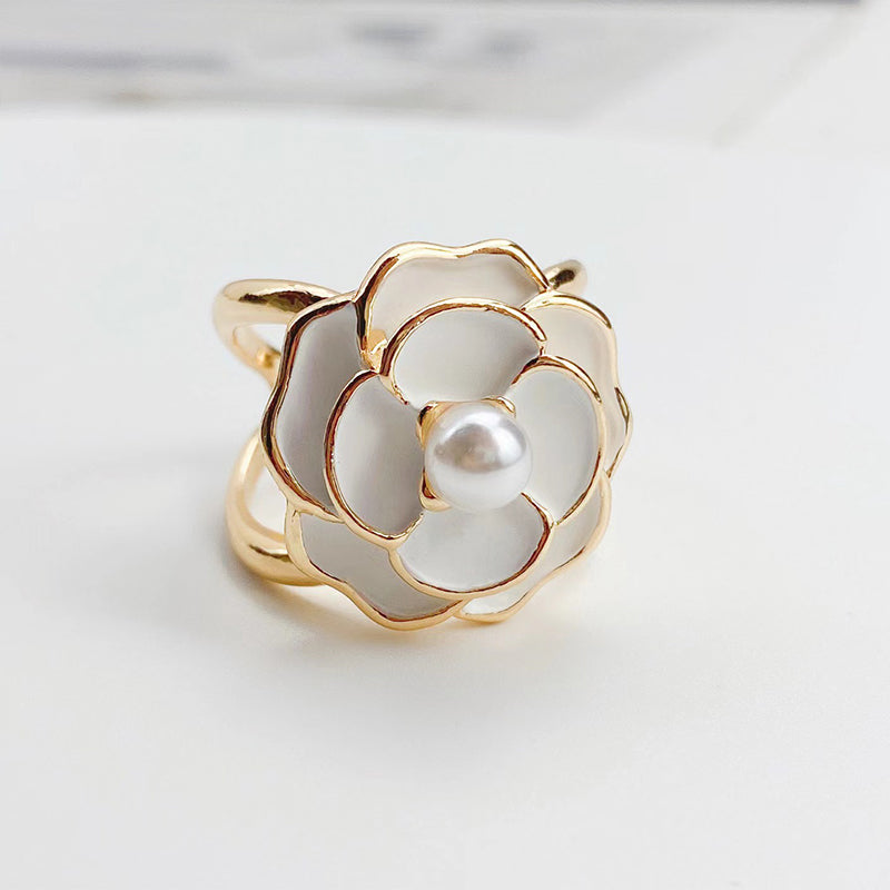 Boucle d’Écharpe Camélia