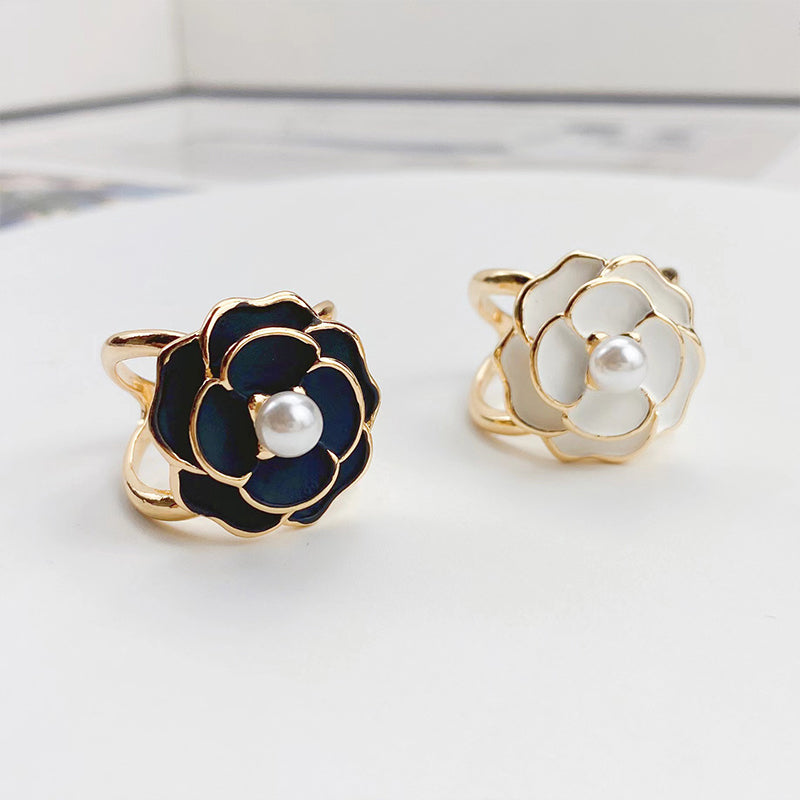 Boucle d’Écharpe Camélia