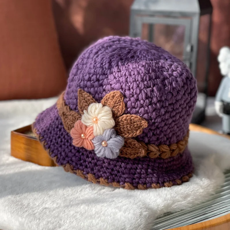 Chapeau en laine tricoté à fleurs épaisses pour femmes